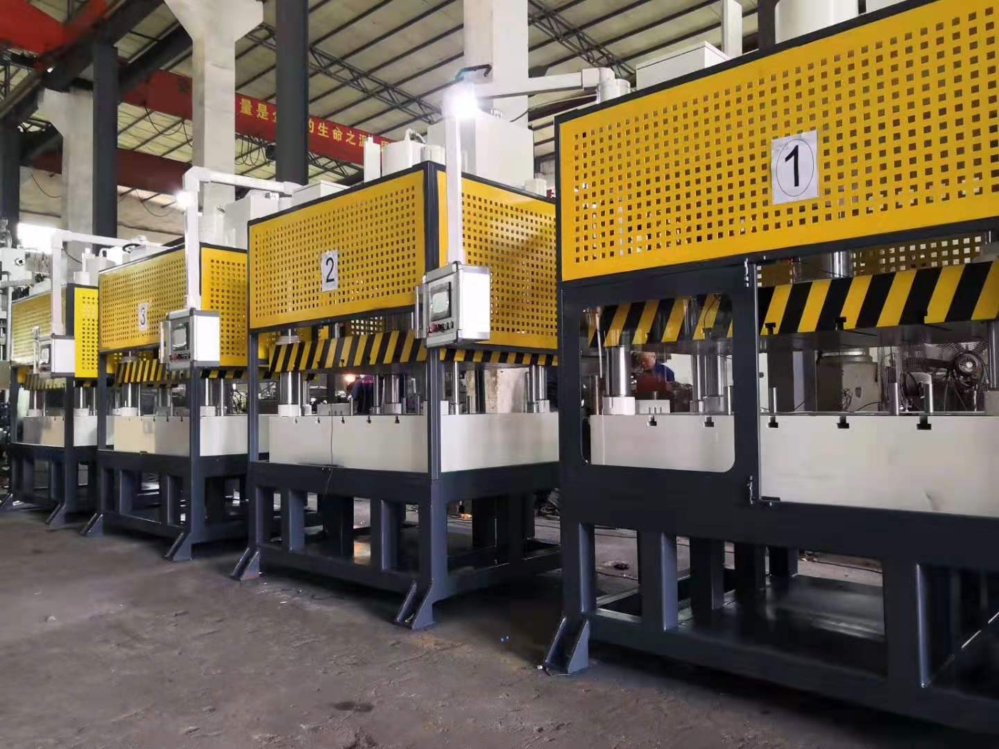 生產(chǎn)案例-YTA系列伺服四柱油壓機